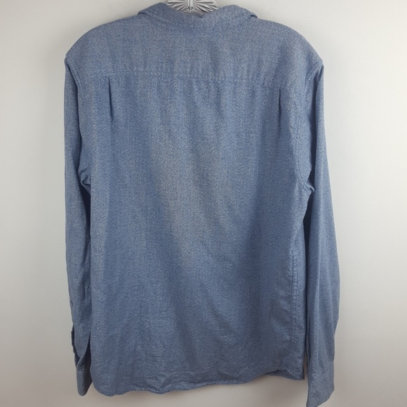 On The Byas Button Up Top - Picture 2 of 8